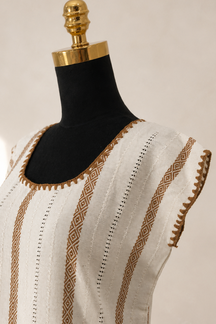 Blusa Irina blanco con café caramelo