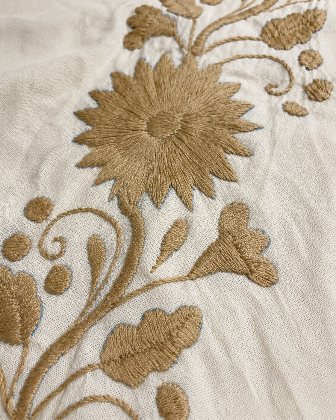 Huipil Auténtico de Yalalag Flores Beige